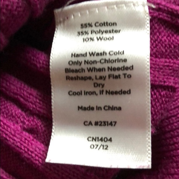 ❌ SOLD Talbots Raspberry Sweater - Picture 4 of 4